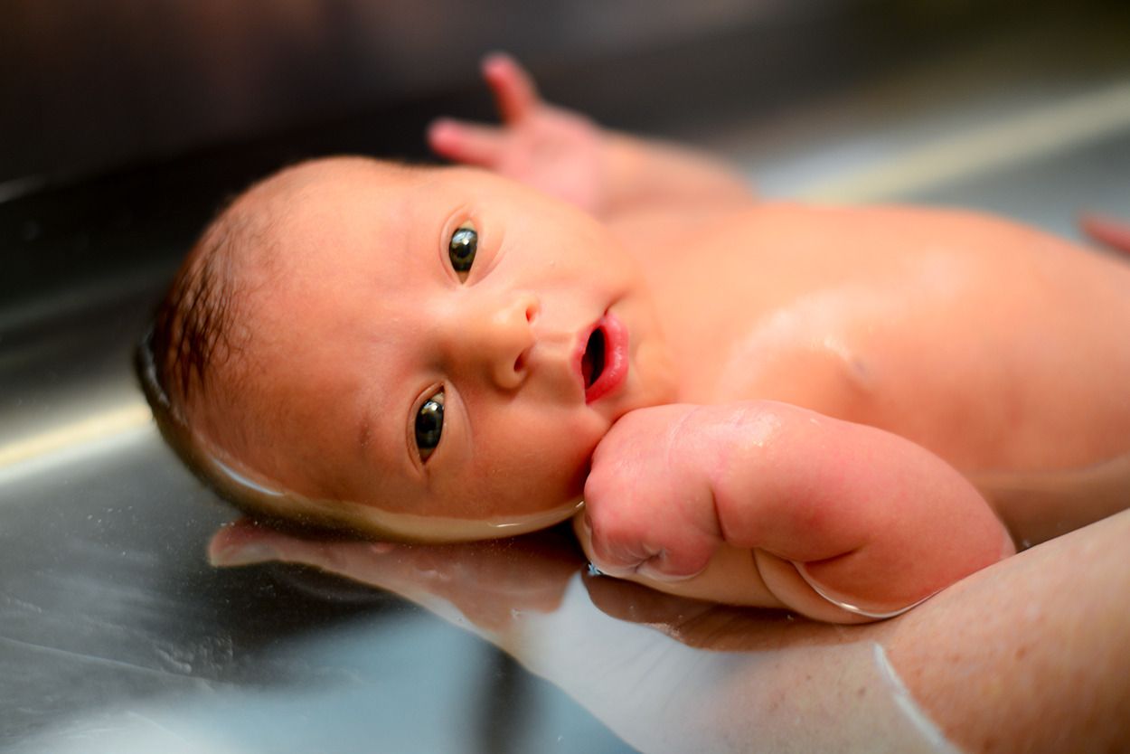 primo bagnetto neonato